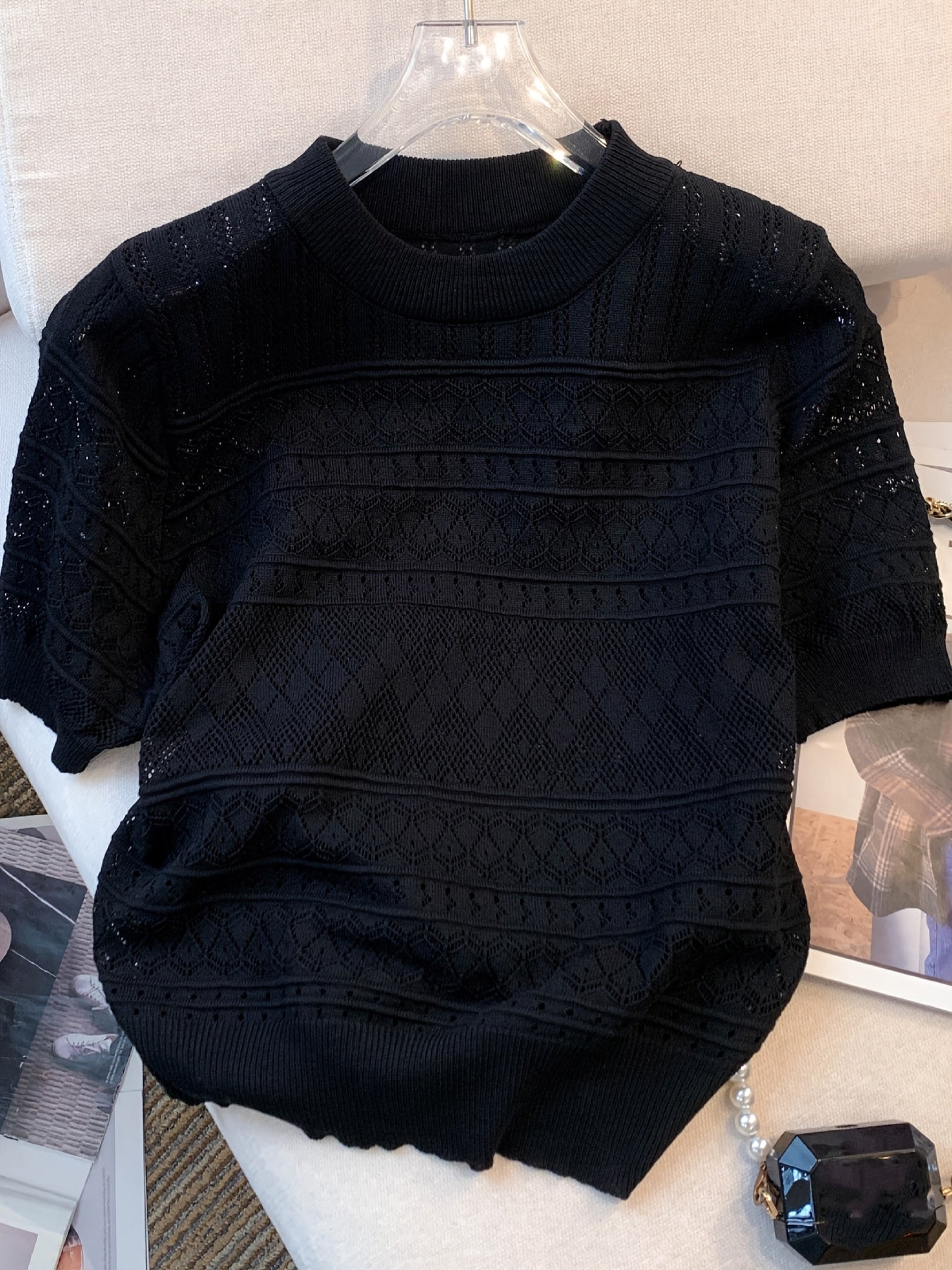 Lightweight And Breathable Short-Sleeve Knitted Top for Women, Perfect for Casual Wear And Flattering Fit, a Summer Essential Pullover.