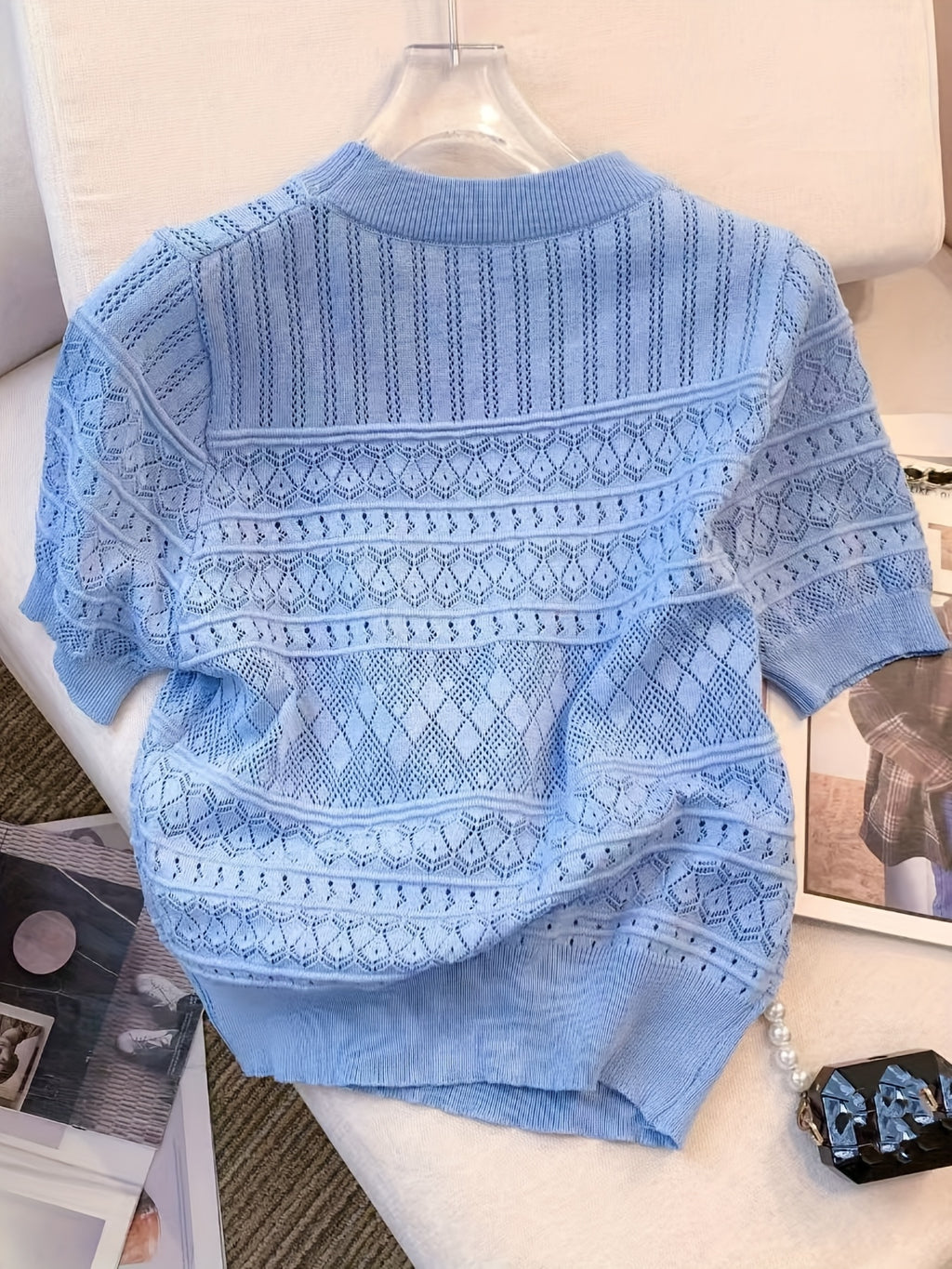 Lightweight And Breathable Short-Sleeve Knitted Top for Women, Perfect for Casual Wear And Flattering Fit, a Summer Essential Pullover.