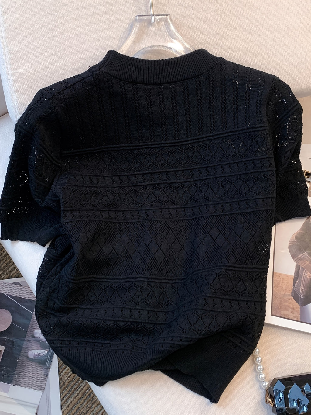 Lightweight And Breathable Short-Sleeve Knitted Top for Women, Perfect for Casual Wear And Flattering Fit, a Summer Essential Pullover.