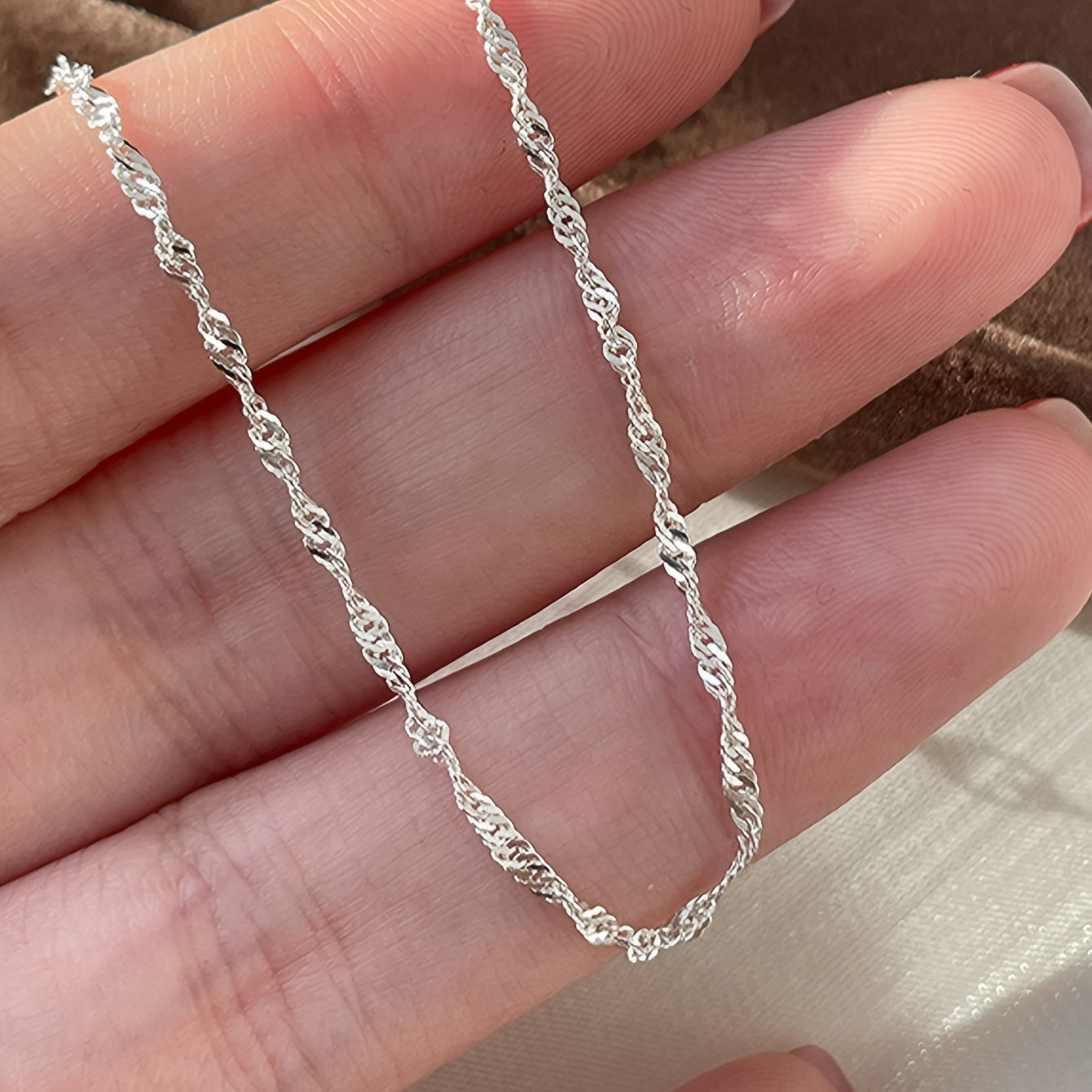 Silvery Twisted Pattern Necklace Elegant Luxury Style Copper Silver Plated Jewelry Daily Casual