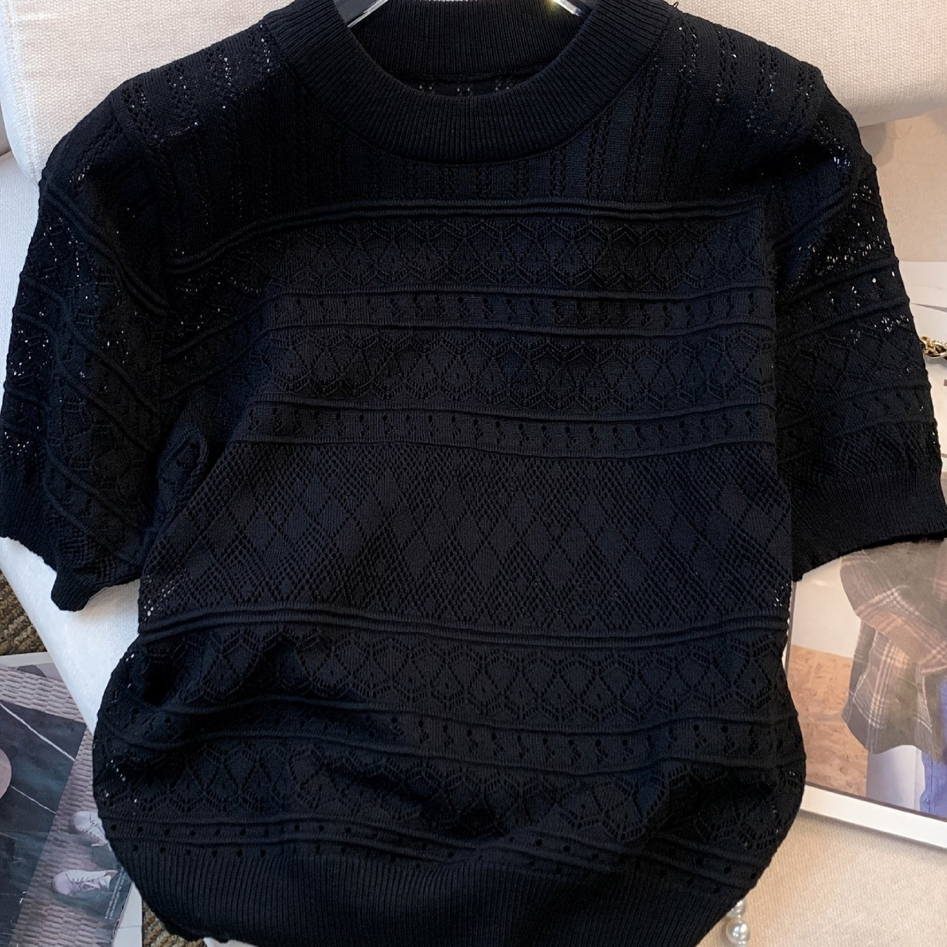 Lightweight And Breathable Short-Sleeve Knitted Top for Women, Perfect for Casual Wear And Flattering Fit, a Summer Essential Pullover.